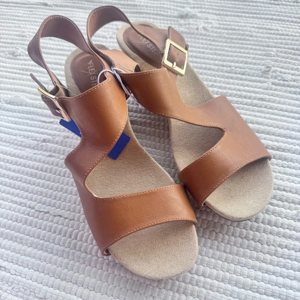 Flex Step Tan Comfort Sandals Buckle Strap Wide 11 Casual Summer